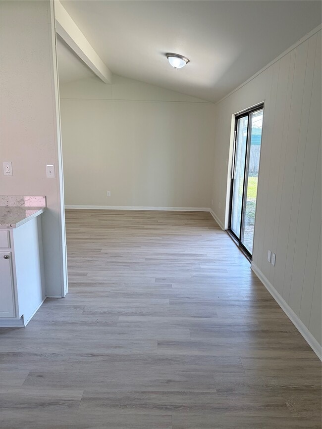 Building Photo - 3616 Willowick Dr