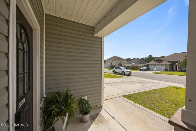 Building Photo - 841 Dynasty Dr
