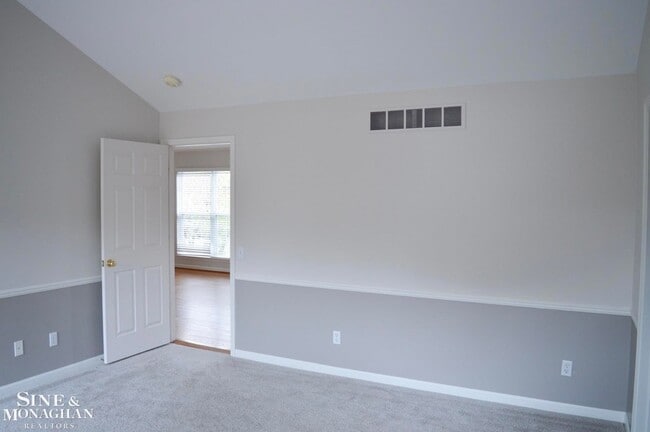 Building Photo - 860 Neff Rd