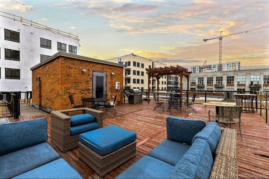 Building Photo - 1090 Cherokee St