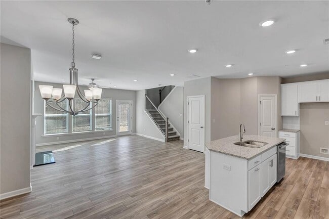 Building Photo - 1376 Elderwood Way