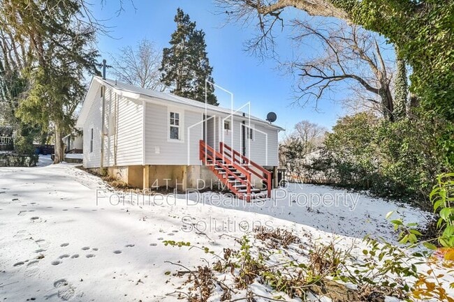 Building Photo - 1505 Gholson Ave S East