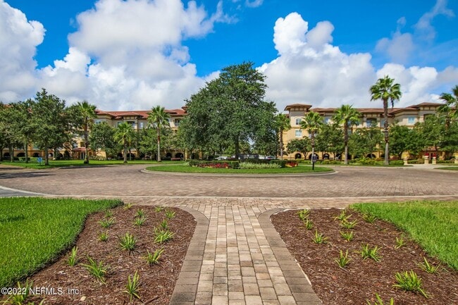 Building Photo - 1106 S Beach Pkwy