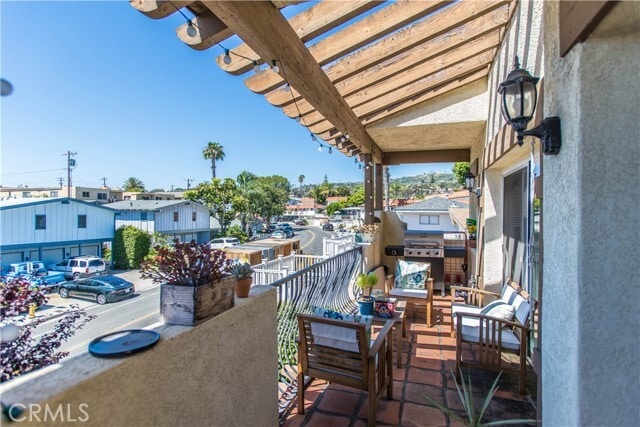 Building Photo - 229 Avenida Santa Barbara