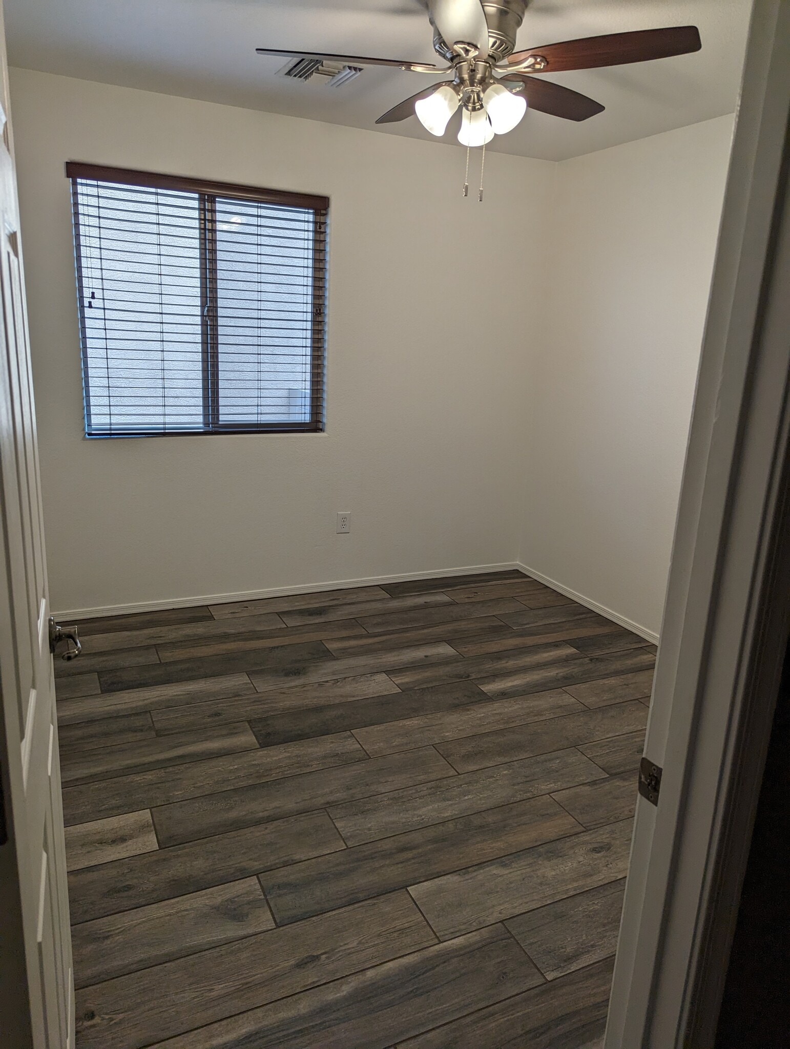 Building Photo - 4688 W Beeplant Way