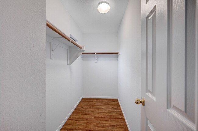 Building Photo - Three Bedroom Home in Spring Mountain Ranch