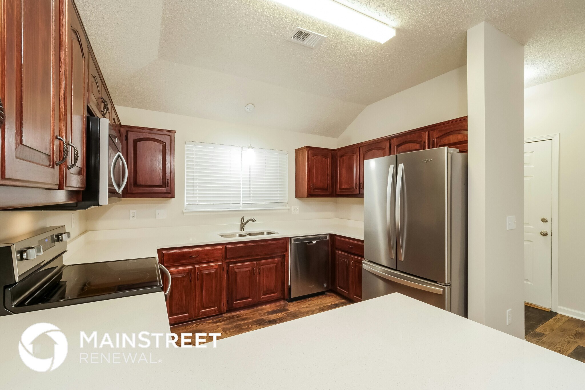 Building Photo - 15785 Meadow Ct