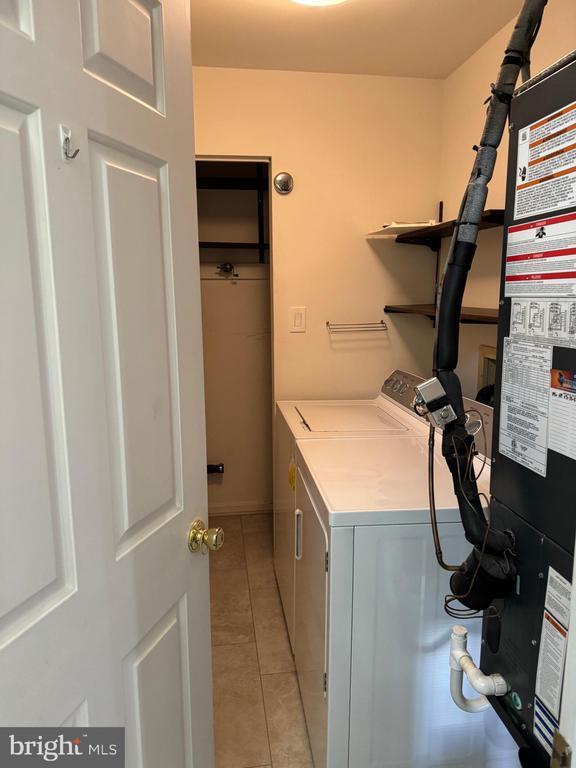 Building Photo - 168 VALLEY GREENE Cir