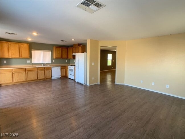 Building Photo - 5662 Thunder Spirit St