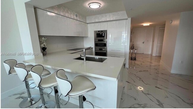 Building Photo - 330 Sunny Isles Blvd