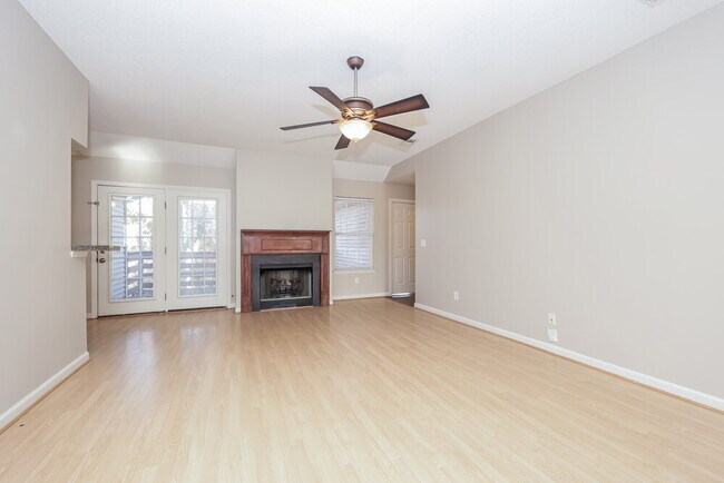 Building Photo - 1052 Blue Mountain Ln