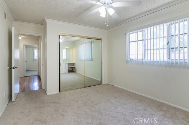 Building Photo - 11543 Swinton Ave