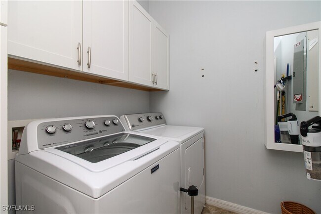 Building Photo - 12240 Toscana Way