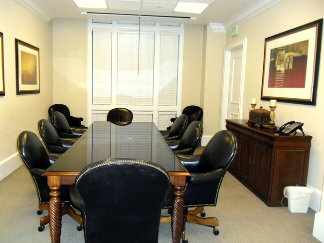 Building Photo - SEASONAL/ SHORT-TERM TURNKEY FURNISHED- 2 /2 AT THE RENAISSANCE DOWNTOWN!!