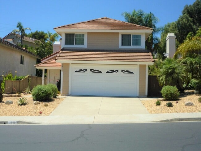 Building Photo - Two-story Single Family Home for rent at R...