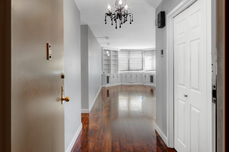 Building Photo - 1328 Harmon Cove Tower