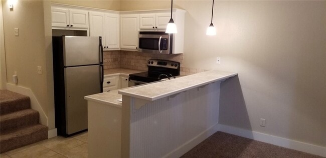 Building Photo - 3165 N Barnsbury Terrace