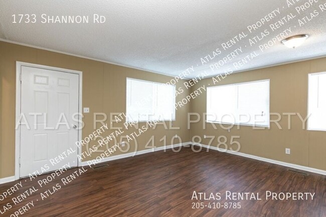 Building Photo - 1733 Shannon Rd