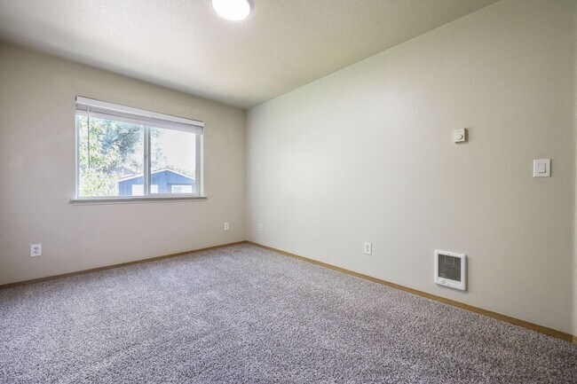 Building Photo - 4bed/2.5 Bathroom house - SE Portland