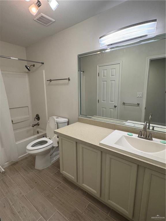 Building Photo - 13 Santa Fabiola St