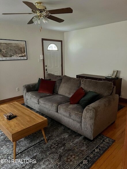 Building Photo - 2404 Tecoma Dr