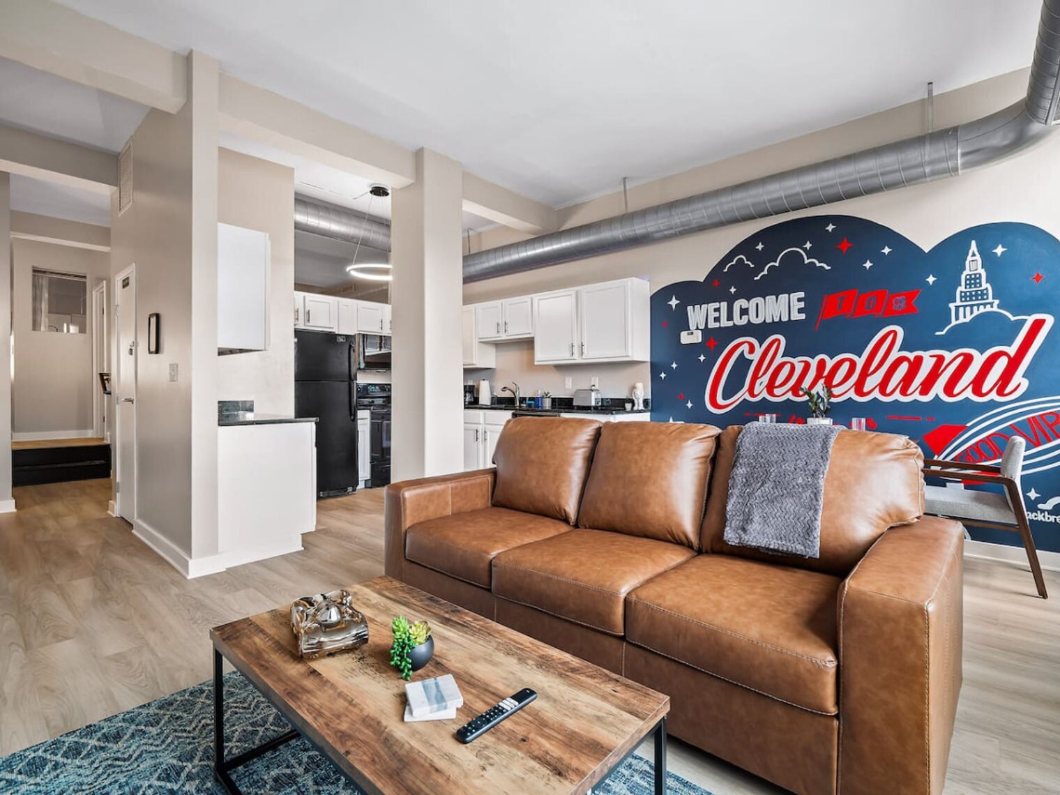 Building Photo - 1211 W 9th St