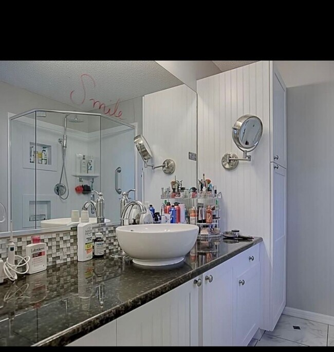 Building Photo - Spectacular Fully Furnished SEASONAL Home with Golf Course views and pool*