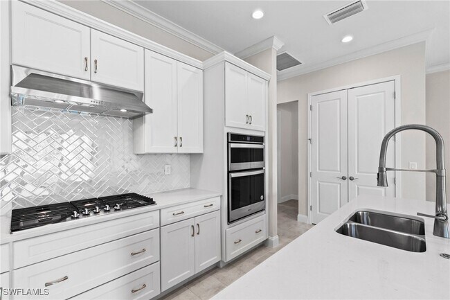 Primary Photo - 14756 Kingfisher Lp