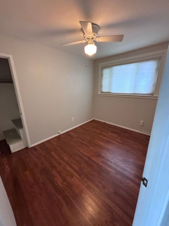 Building Photo - COMING SOON - Beautiful and spacious 4Bed/2Bath Rambler in Rockville!