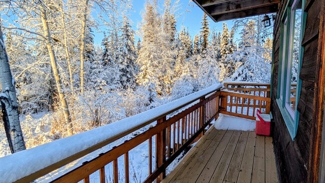 Building Photo - 1045 Dawn Dr