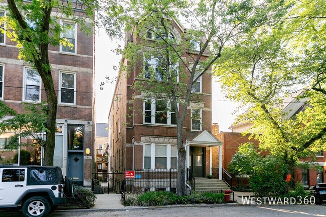 Building Photo - 1924 N Honore St