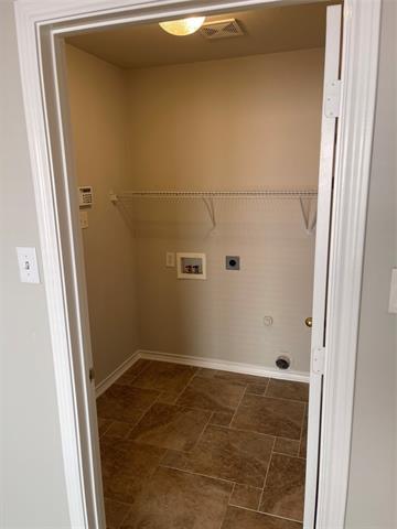 Building Photo - 5908 Meadowglen Dr