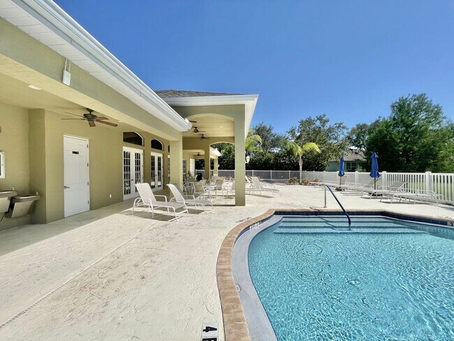 Building Photo - 3+ Bedroom quality built home in desirable...