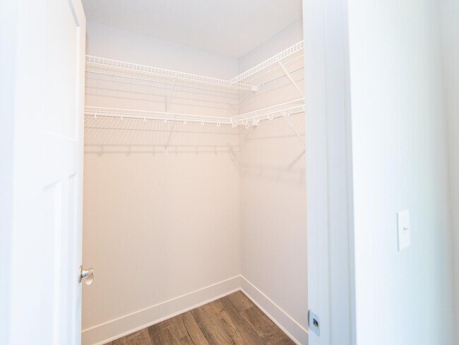 Building Photo - 1277 W Rangeview Cir