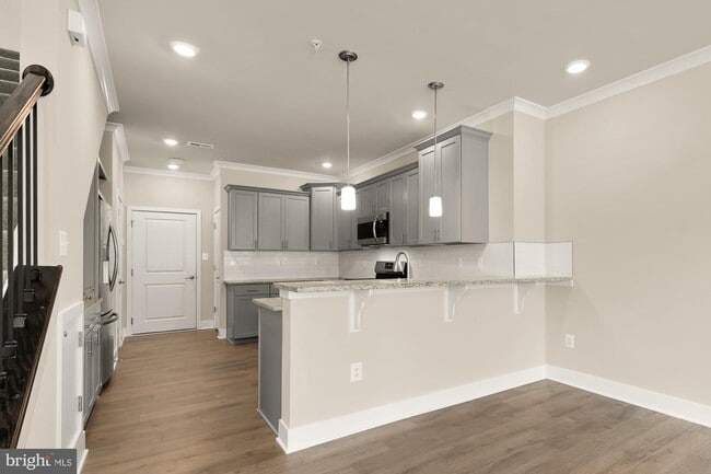 Building Photo - 7916a Potter Pl