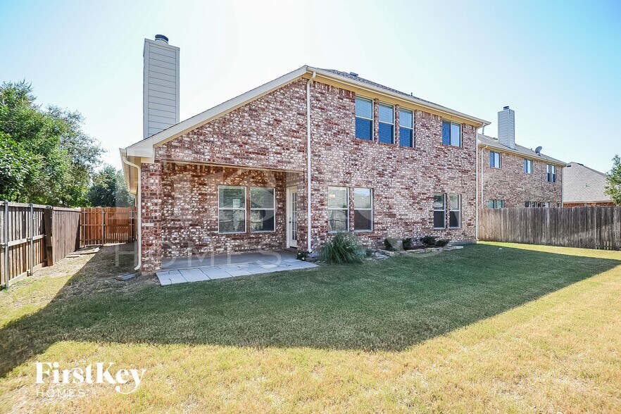 Building Photo - 5108 Parkplace Dr