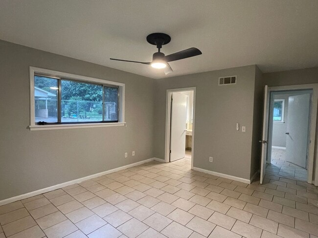 Building Photo - NICE HOME IN NORTH HIGHLANDS SUBDIVISION