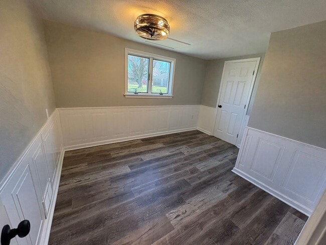 Building Photo - BEAUTIFULLY UPDATED 2 Bedroom / 1.5 Bath home in Penn Trafford School District