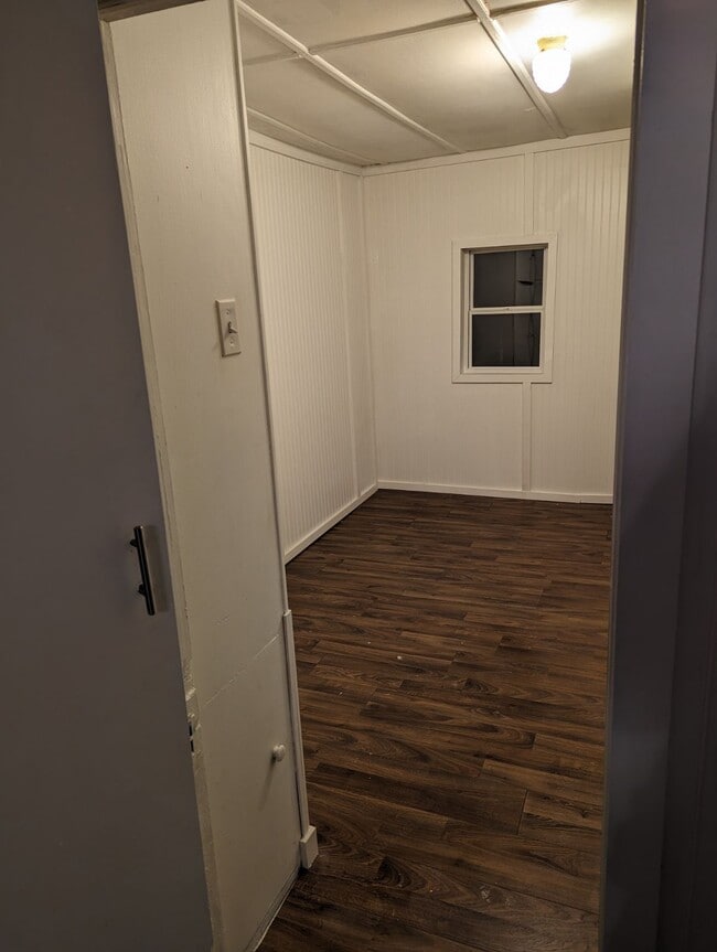 Building Photo - 102 Garfield St