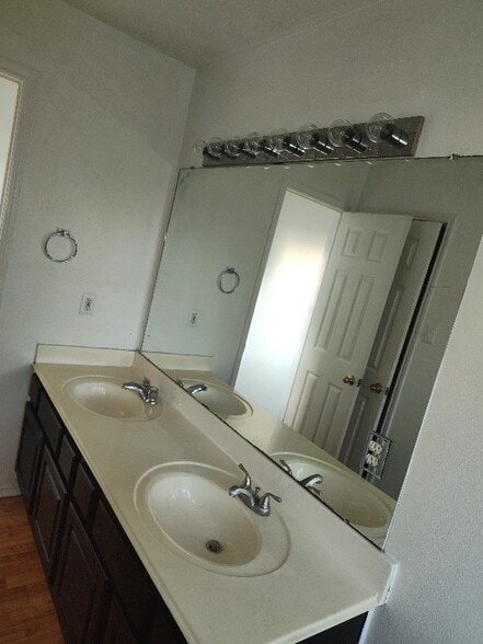 Building Photo - 4838 Lazy Timbers Dr