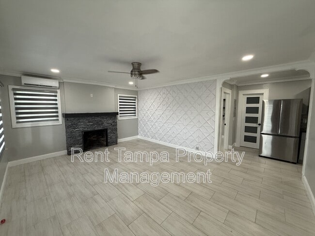 Building Photo - Neptune Drive - 1154 A
