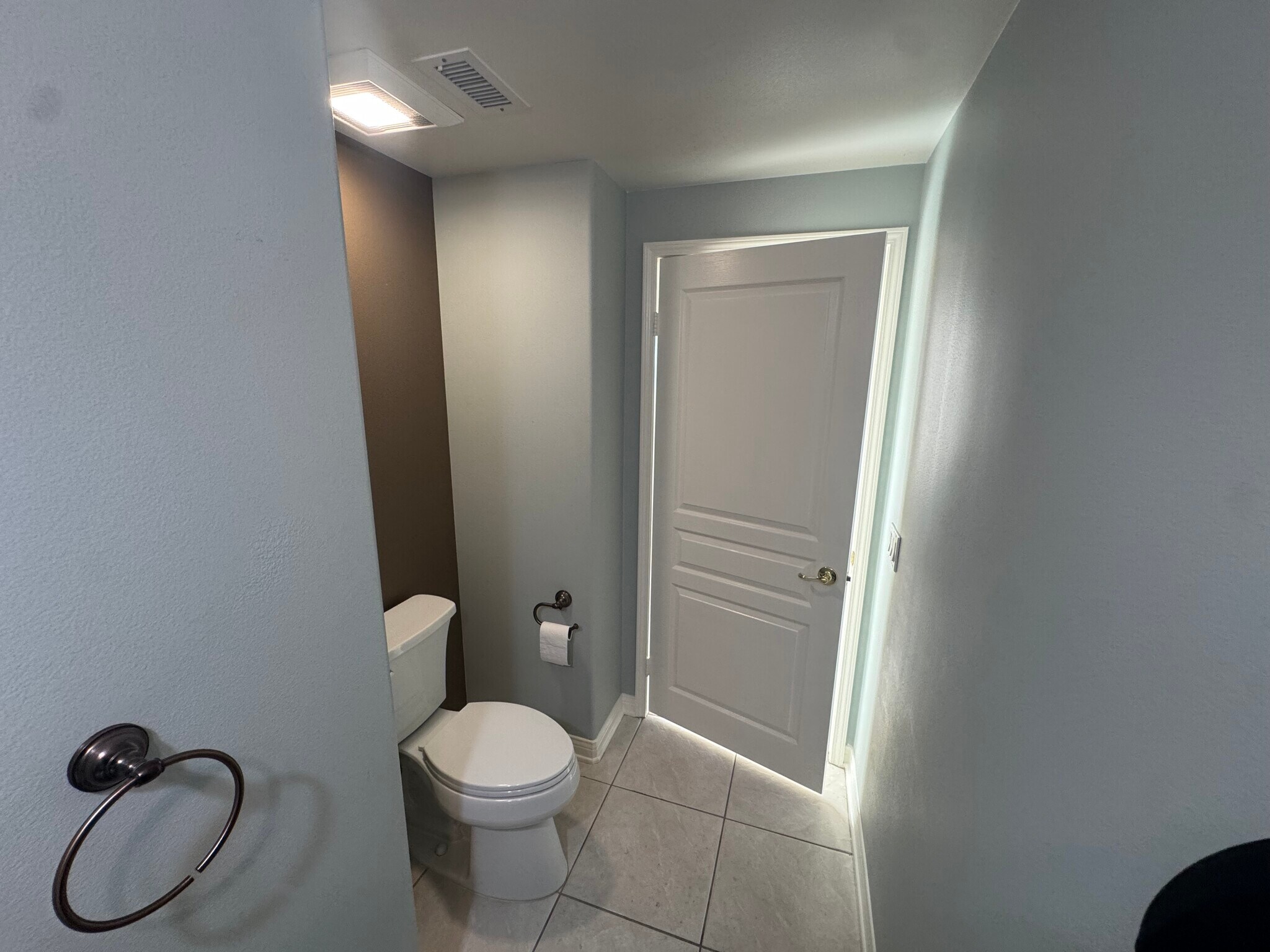 Building Photo - 11956 Stone Gate Way