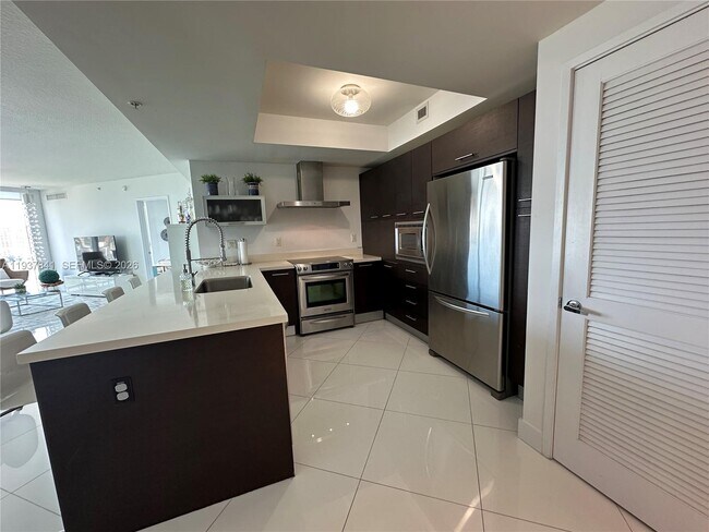 Building Photo - 150 Sunny Isles Blvd
