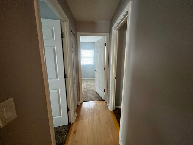 Building Photo - 229 S Dearborn Ave