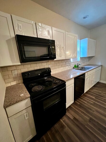 KITCHEN - 269 E 13th Ave