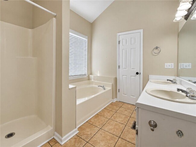 Building Photo - 154 Camden Woods Dr