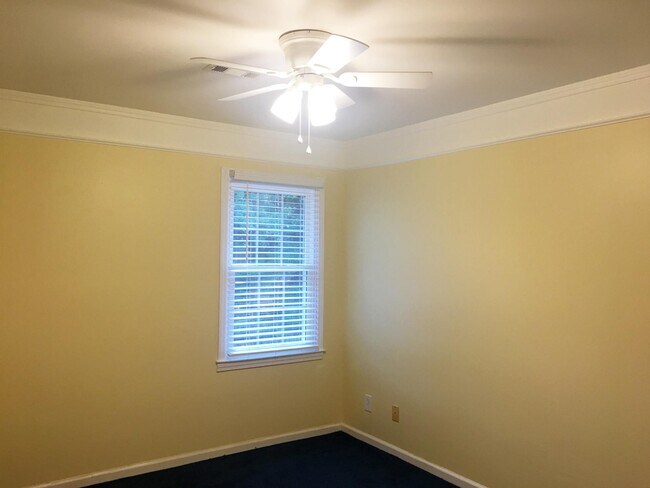 Building Photo - 121 Squires Creek Rd