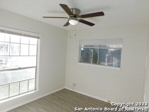 Building Photo - 923 Spring Park St