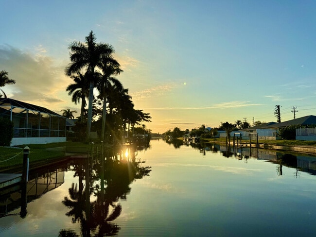 Building Photo - 236 SW 47th St