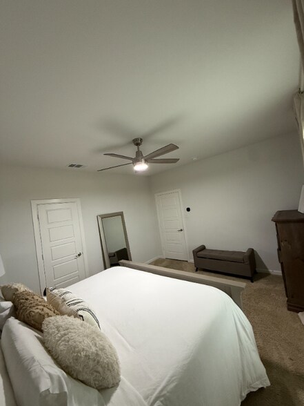 Building Photo - 5313 Waterview Ct